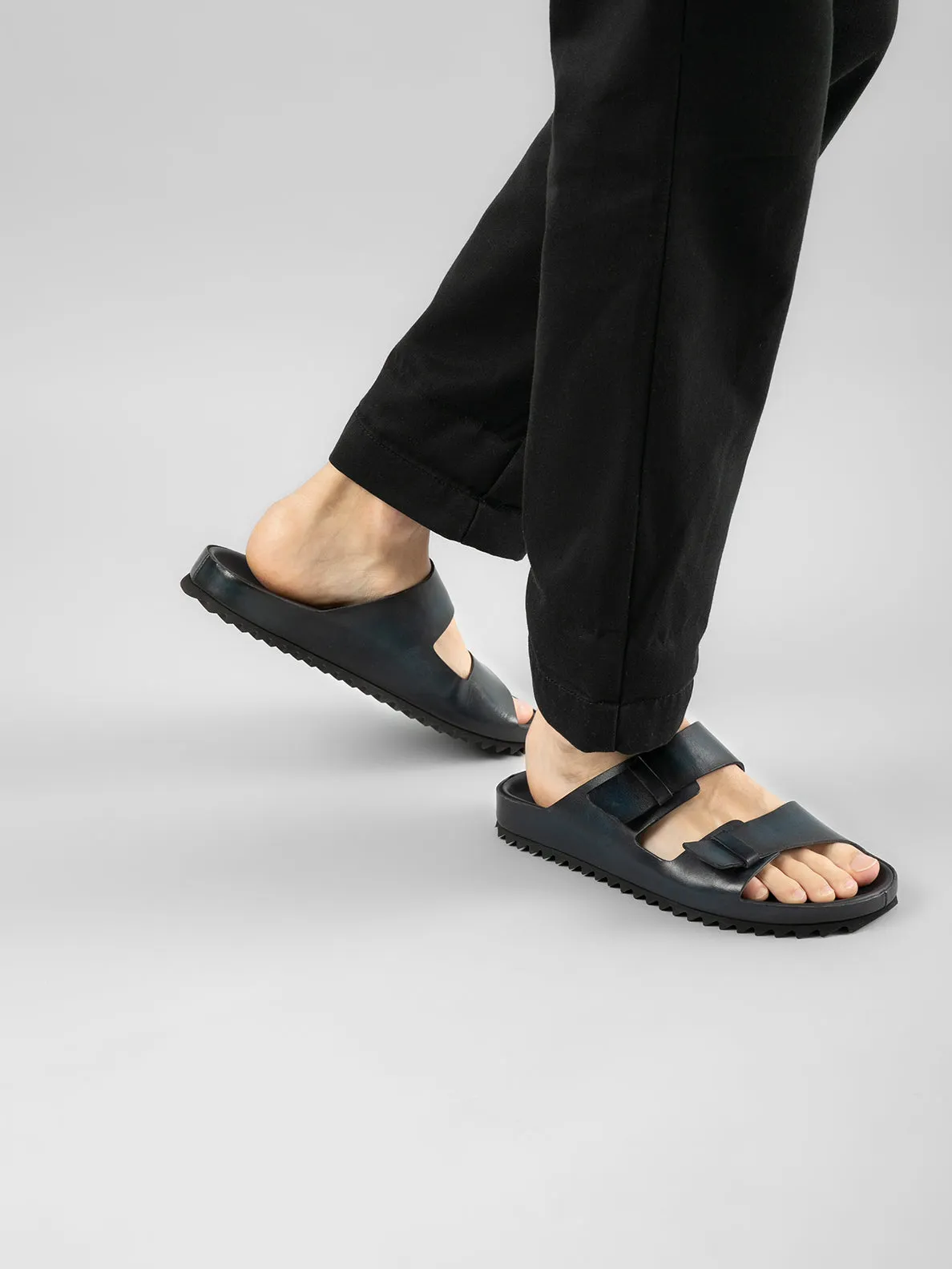 AGORA' 002 - Black Leather Sandals